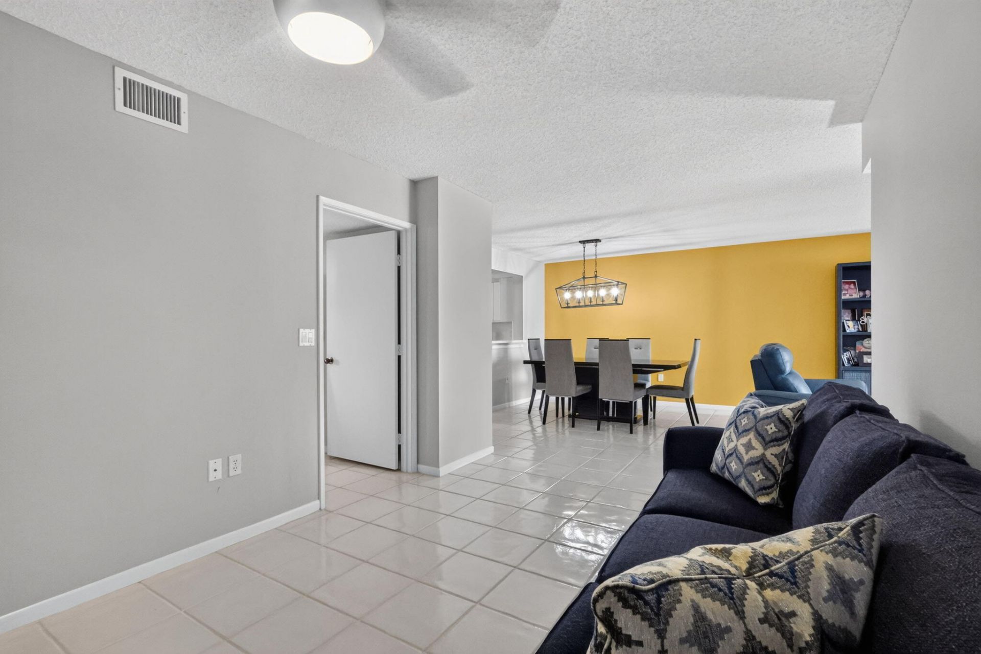 14096 Huntington Pointe Drive, Unit 305, Delray Beach, FL 33484 Photo