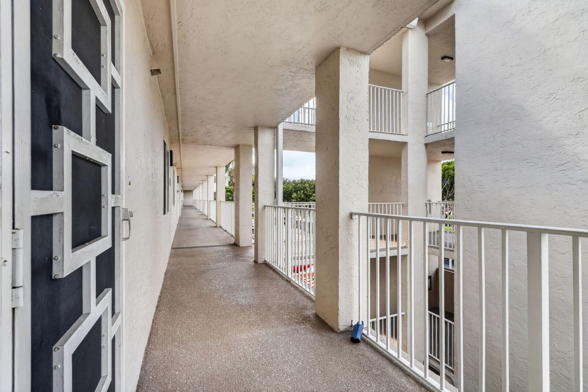 14096 Huntington Pointe Drive, Unit 305, Delray Beach, FL 33484 Photo