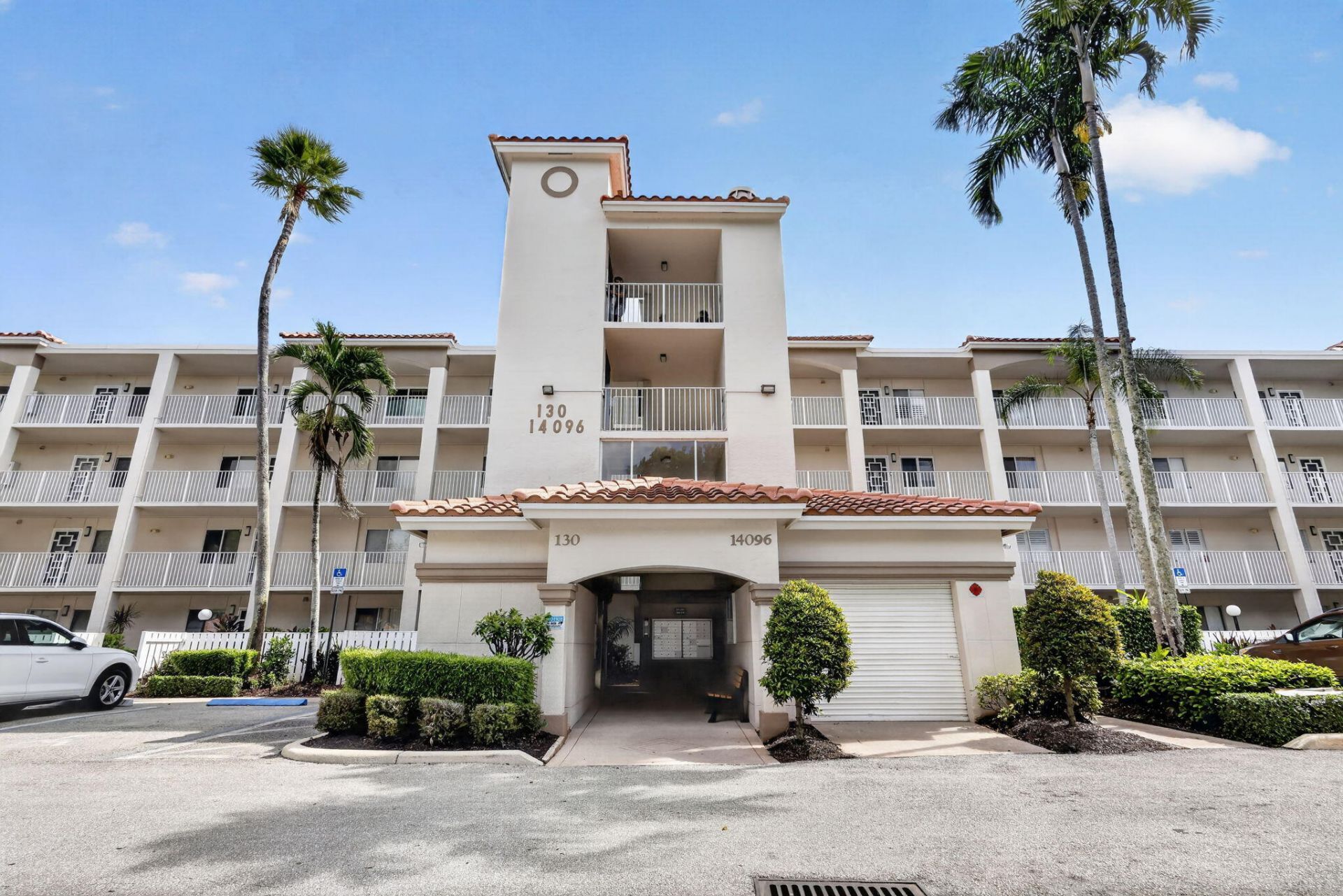 14096 Huntington Pointe Drive, Unit 305, Delray Beach, FL 33484 Photo