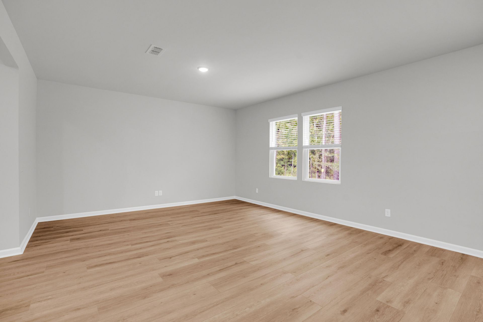 824 Meadowbrook Lane Photo 11