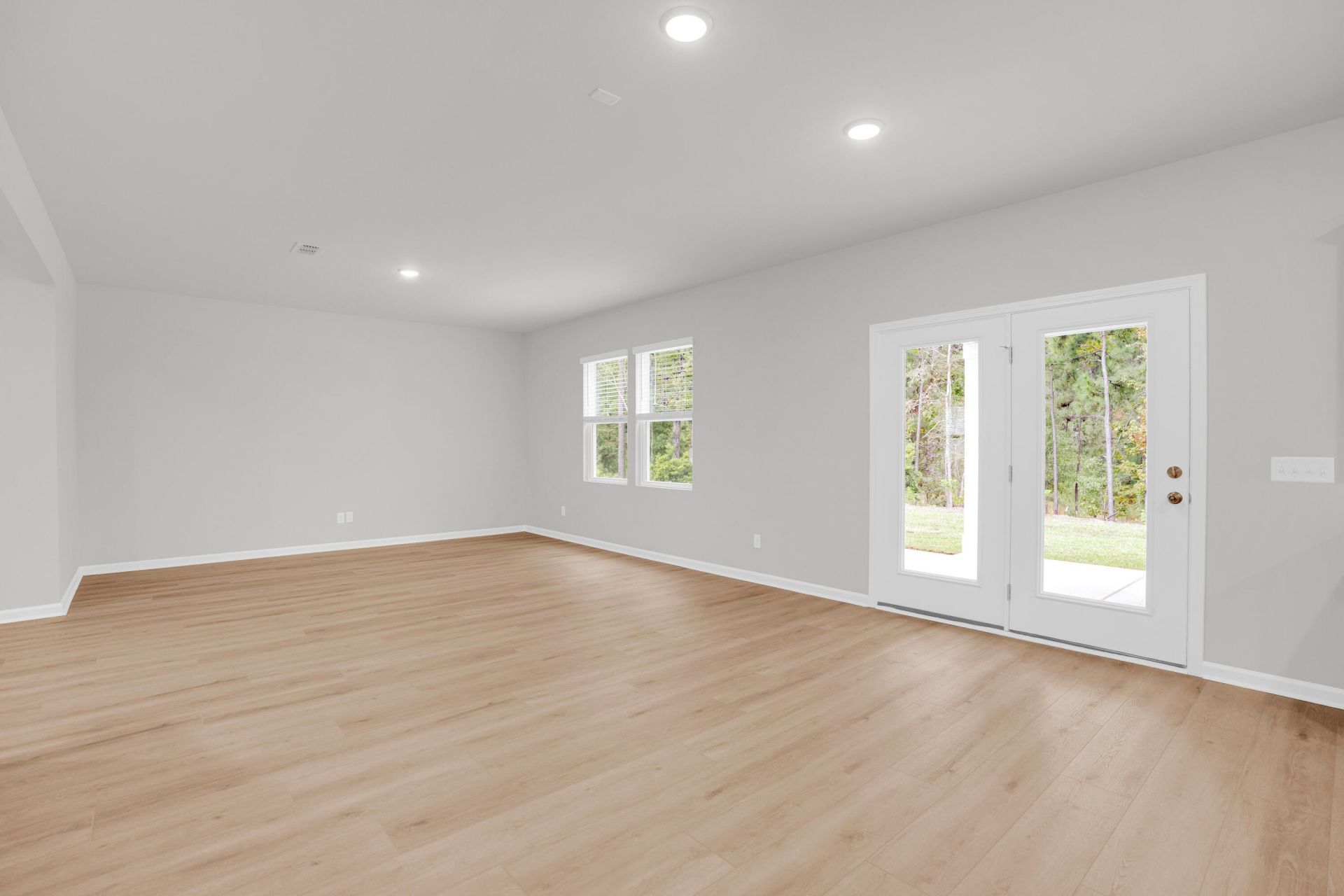 824 Meadowbrook Lane Photo 13