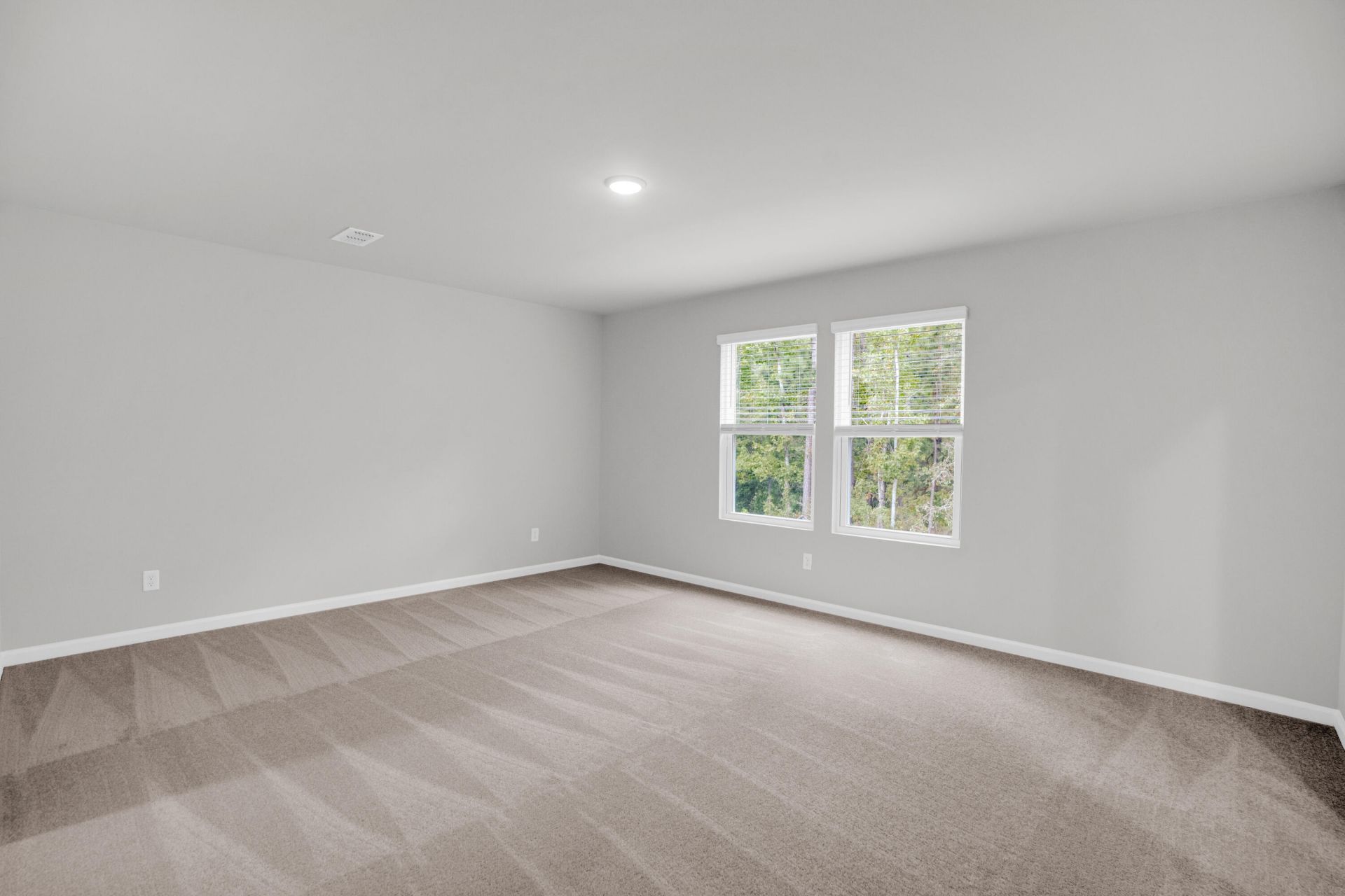 824 Meadowbrook Lane Photo 19