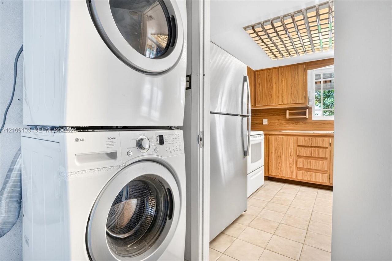 8500 NW 3rd St , Pembroke Pines, FL 33024 Photo