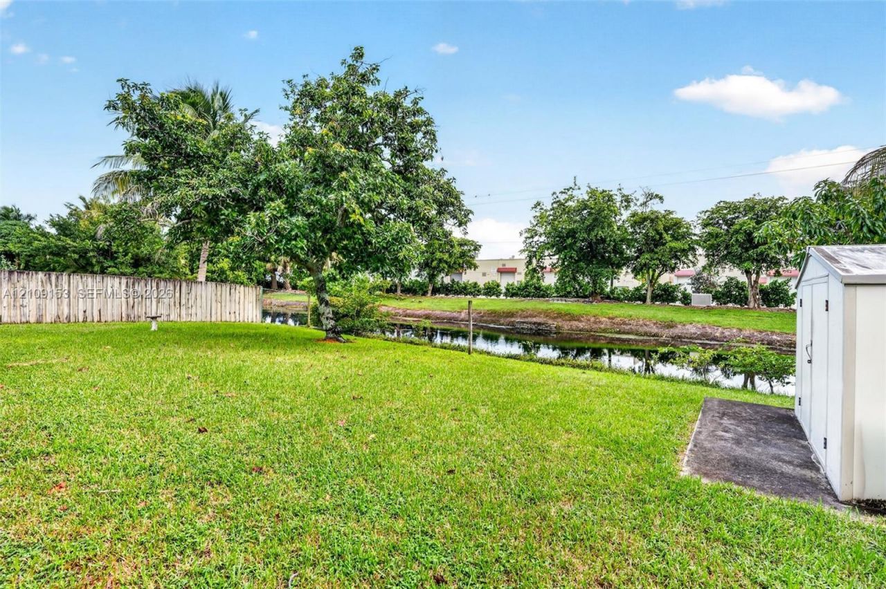 8500 NW 3rd St , Pembroke Pines, FL 33024 Photo