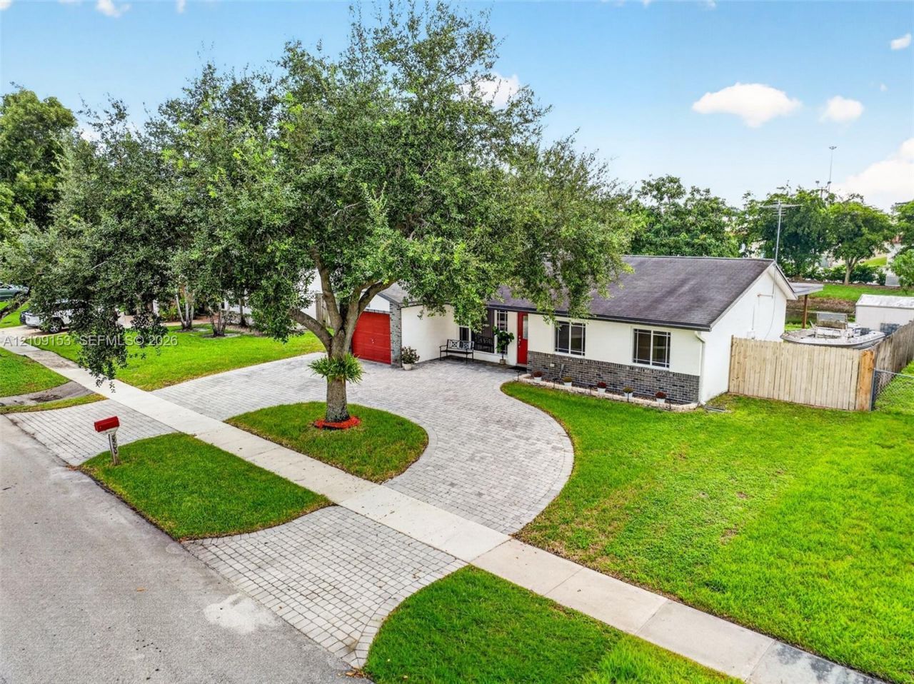 8500 NW 3rd St , Pembroke Pines, FL 33024 Photo