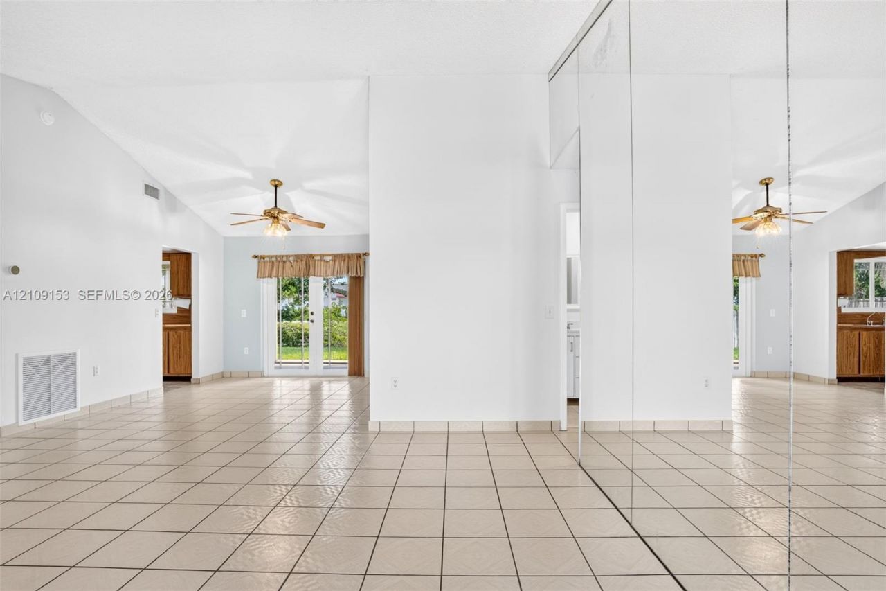 8500 NW 3rd St , Pembroke Pines, FL 33024 Photo