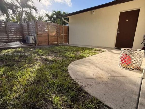 1881 SW 42nd Ter , Unit 2, Fort Lauderdale, FL 33317