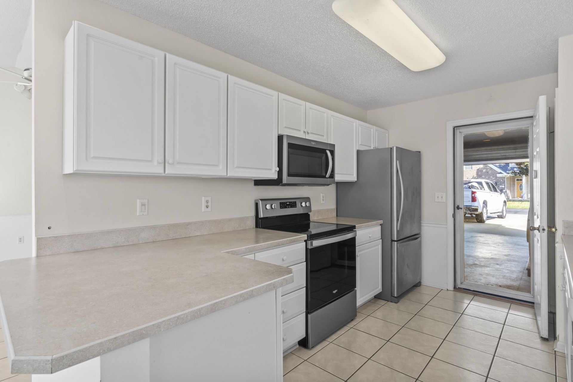 2204 Brick Dr. Photo 14