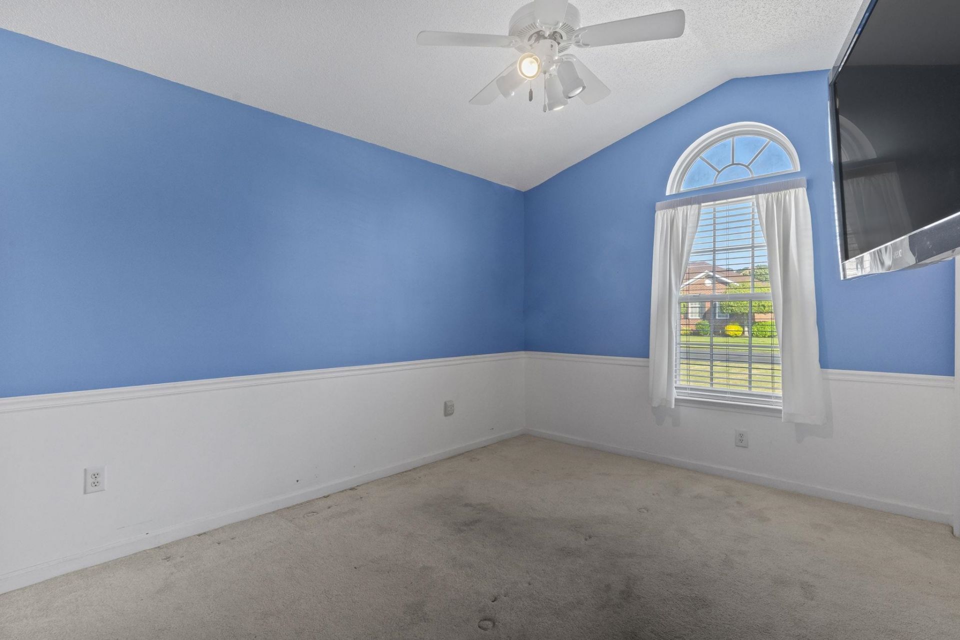 2204 Brick Dr. Photo 24