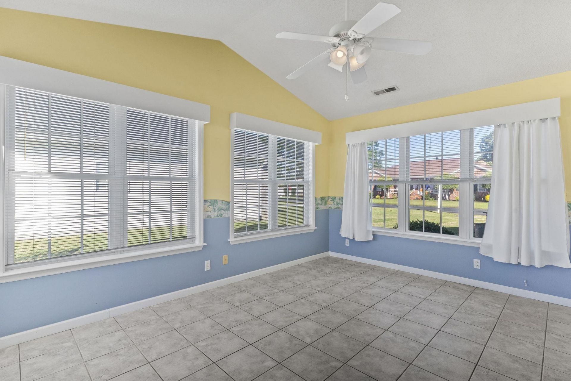 2204 Brick Dr. Photo 30