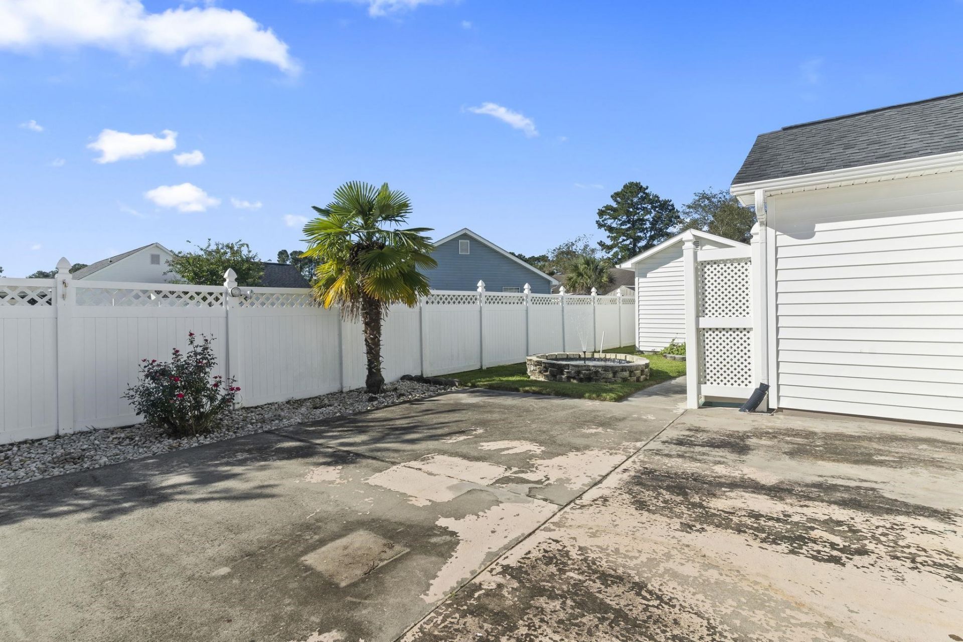 2204 Brick Dr. Photo 34