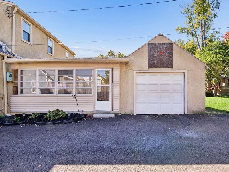 2593 Westmont Boulevard , Columbus, OH 43221 Photo 27