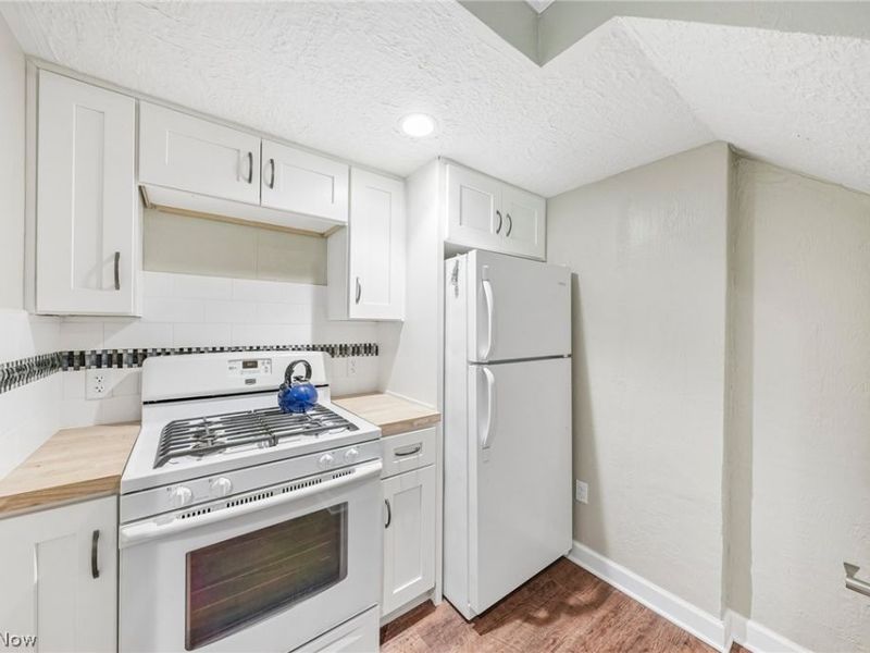 3055 Townsend Street NW, Uniontown, OH 44685 Photo 23