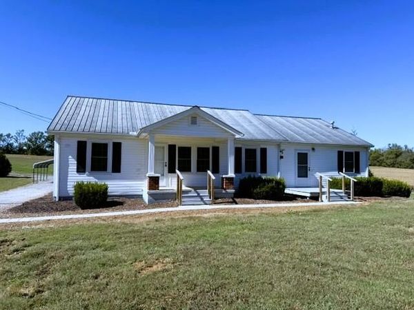 5677 Francis Ferry Rd, Mcminnville, TN 37110