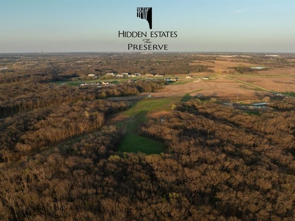 10888 SW Silver Creek Drive , West Des Moines, IA 50266
