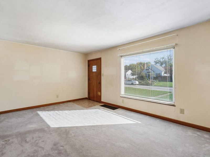 156 E Jeffrey Place , Columbus, OH 43214 Photo 4