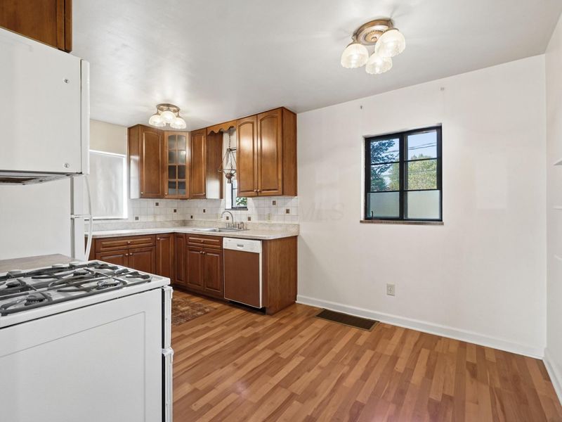 156 E Jeffrey Place , Columbus, OH 43214 Photo 5