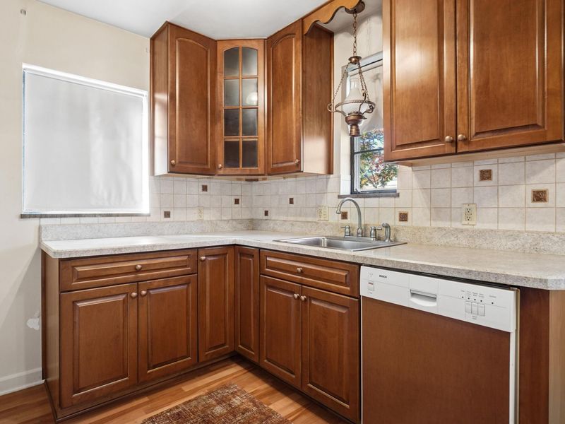 156 E Jeffrey Place , Columbus, OH 43214 Photo 8