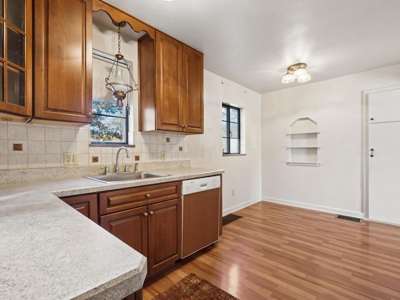 156 E Jeffrey Place , Columbus, OH 43214 Photo 9