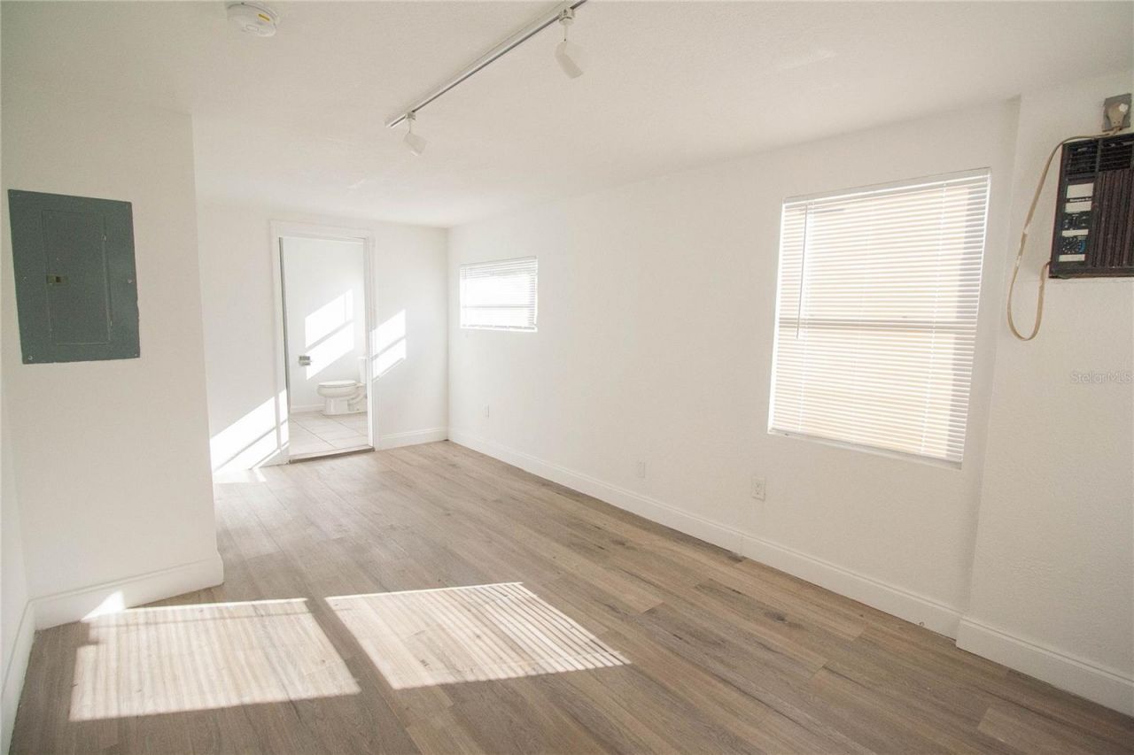 2345 Floyd Street , Sarasota, FL 34239 Photo