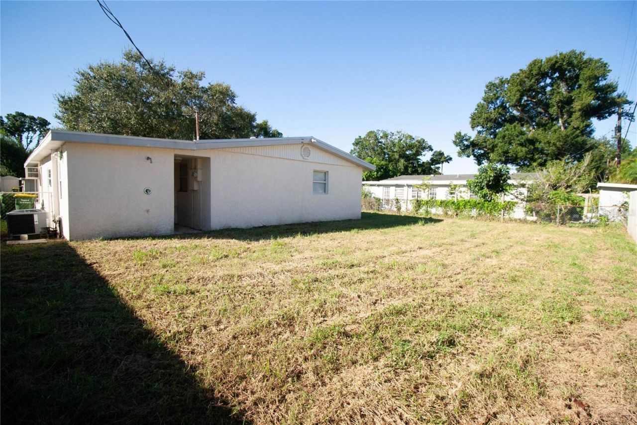 2345 Floyd Street , Sarasota, FL 34239 Photo