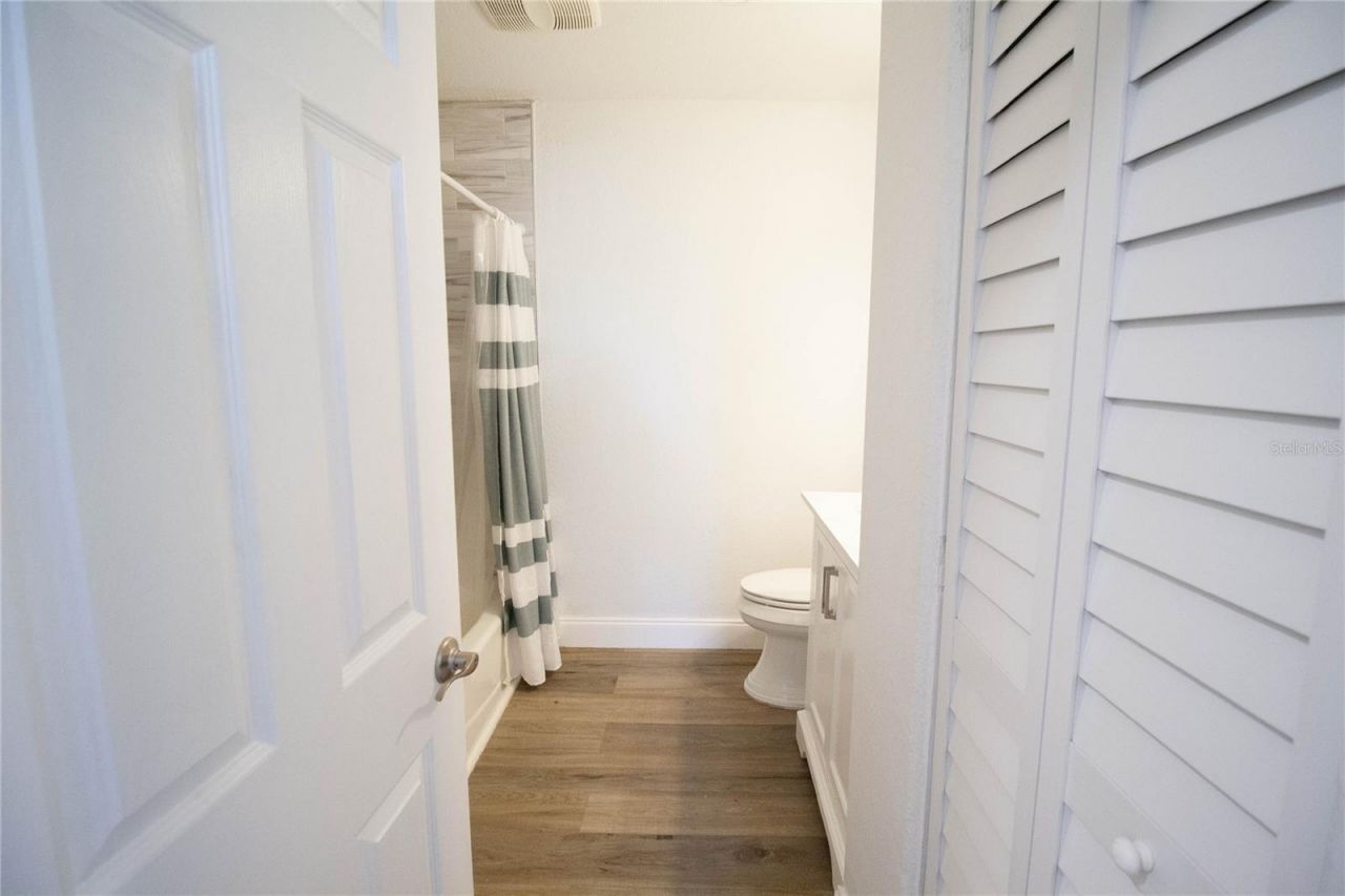 2345 Floyd Street , Sarasota, FL 34239 Photo