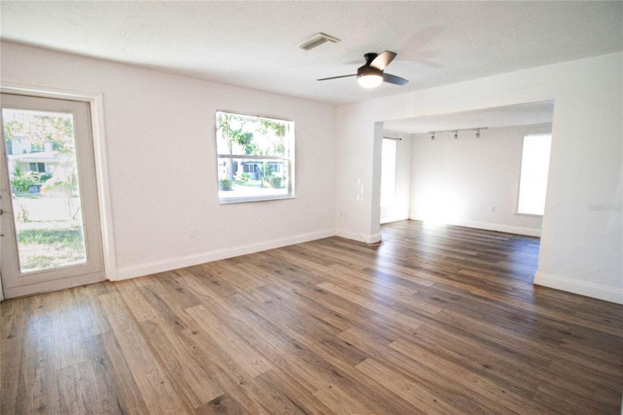 2345 Floyd Street , Sarasota, FL 34239 Photo