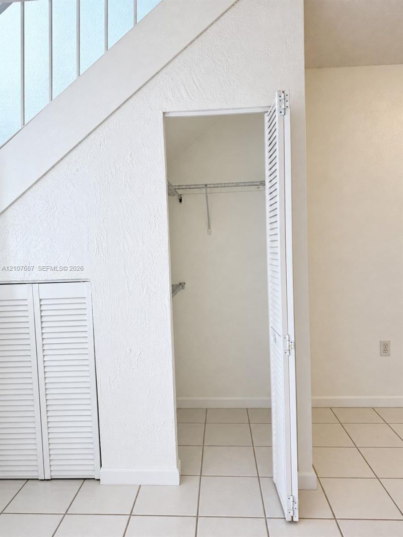 1300 W 47th Pl , Unit 218A, Hialeah, FL 33012 Photo