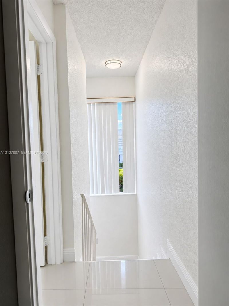1300 W 47th Pl , Unit 218A, Hialeah, FL 33012 Photo