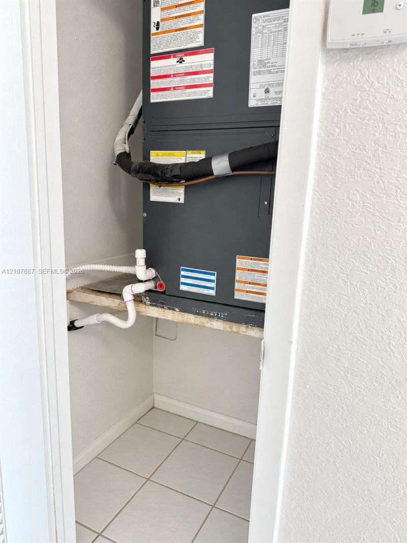 1300 W 47th Pl , Unit 218A, Hialeah, FL 33012 Photo