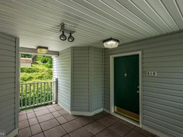 2050 N CALVERT STREET , Unit 410, ARLINGTON, VA 22201