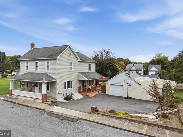 1482 N PINE STREET , PEN ARGYL, PA 18072