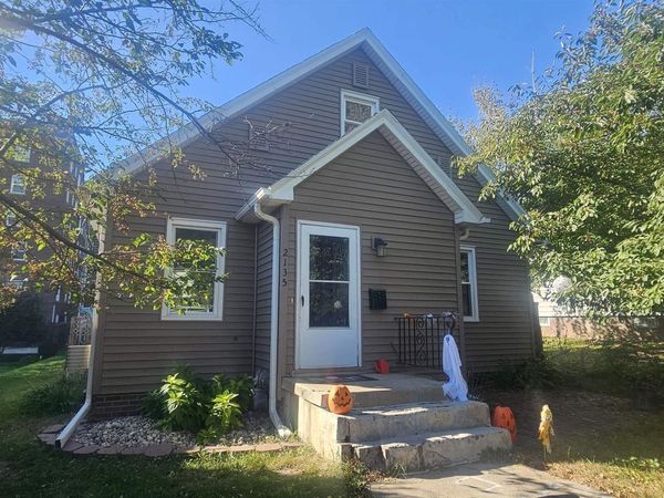 2135 GRANDVIEW BLVD, Sioux City, IA 51104