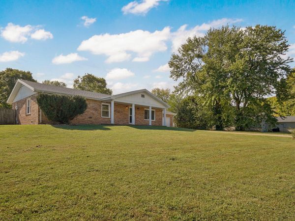 630 E Kay Street , Republic, MO 65738