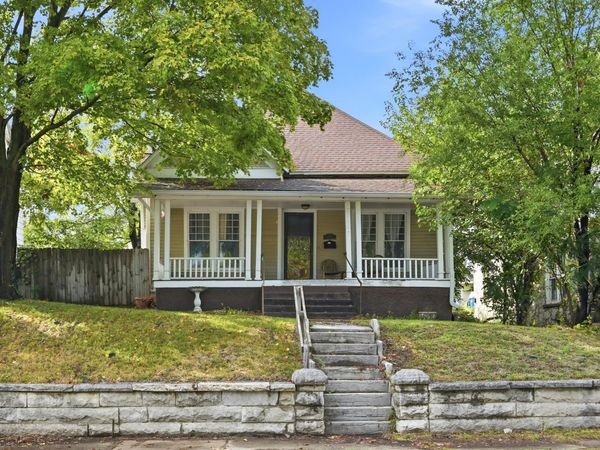 222 N Joplin Avenue , Joplin, MO 64801