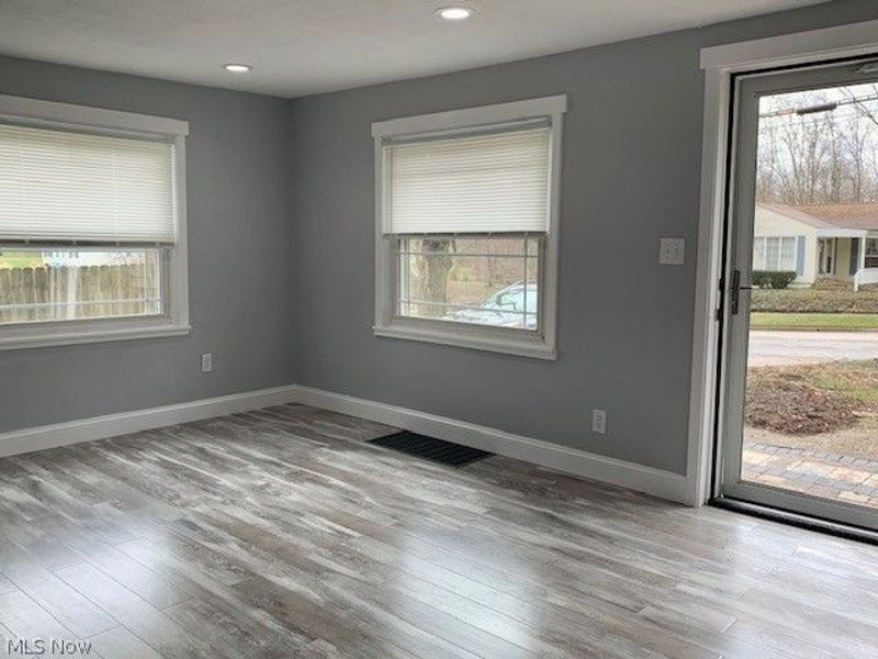 1917 Northmoreland Boulevard, Cuyahoga Falls, OH 44221 Photo 7