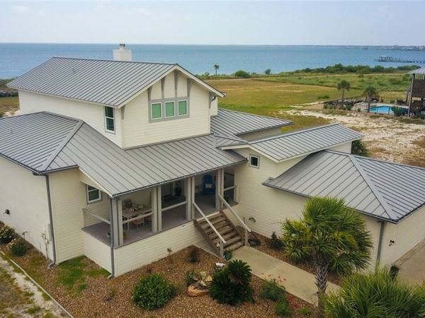 460 Bay Club Drive, Seadrift, TX 77983