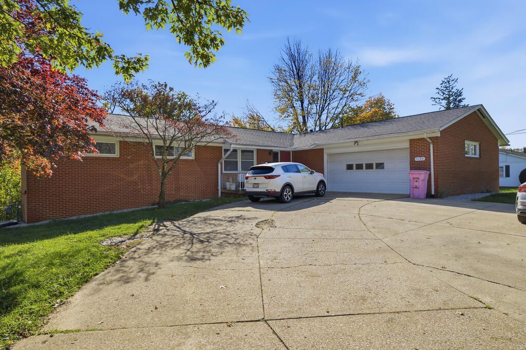 1130 Monterey Dr, Mansfield, OH 44907 Main Photo