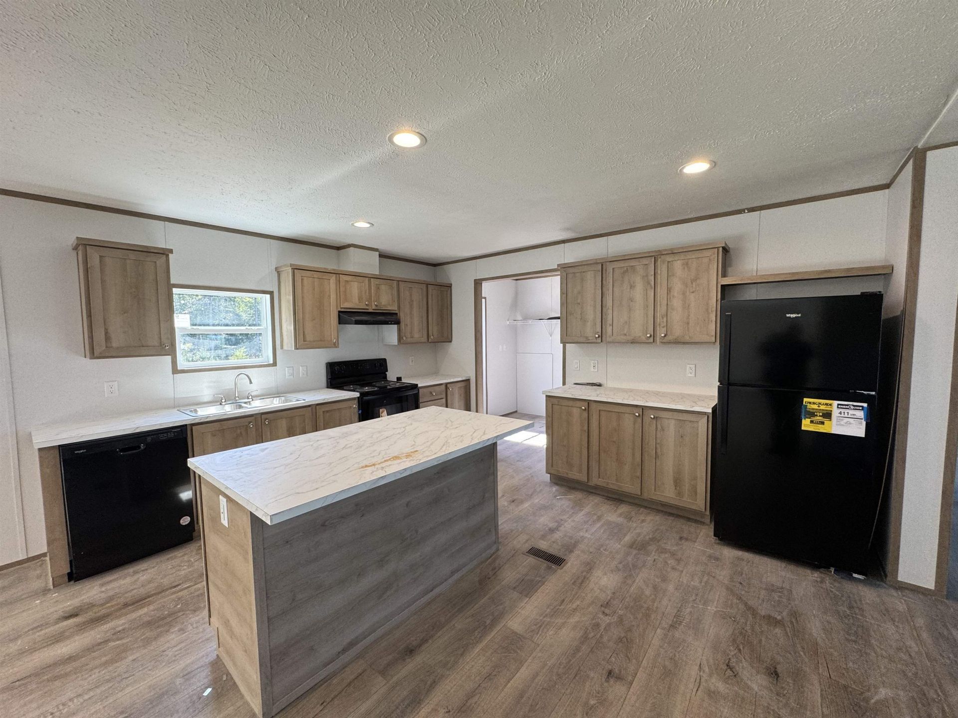 140 Temple Dr.  Photo 10