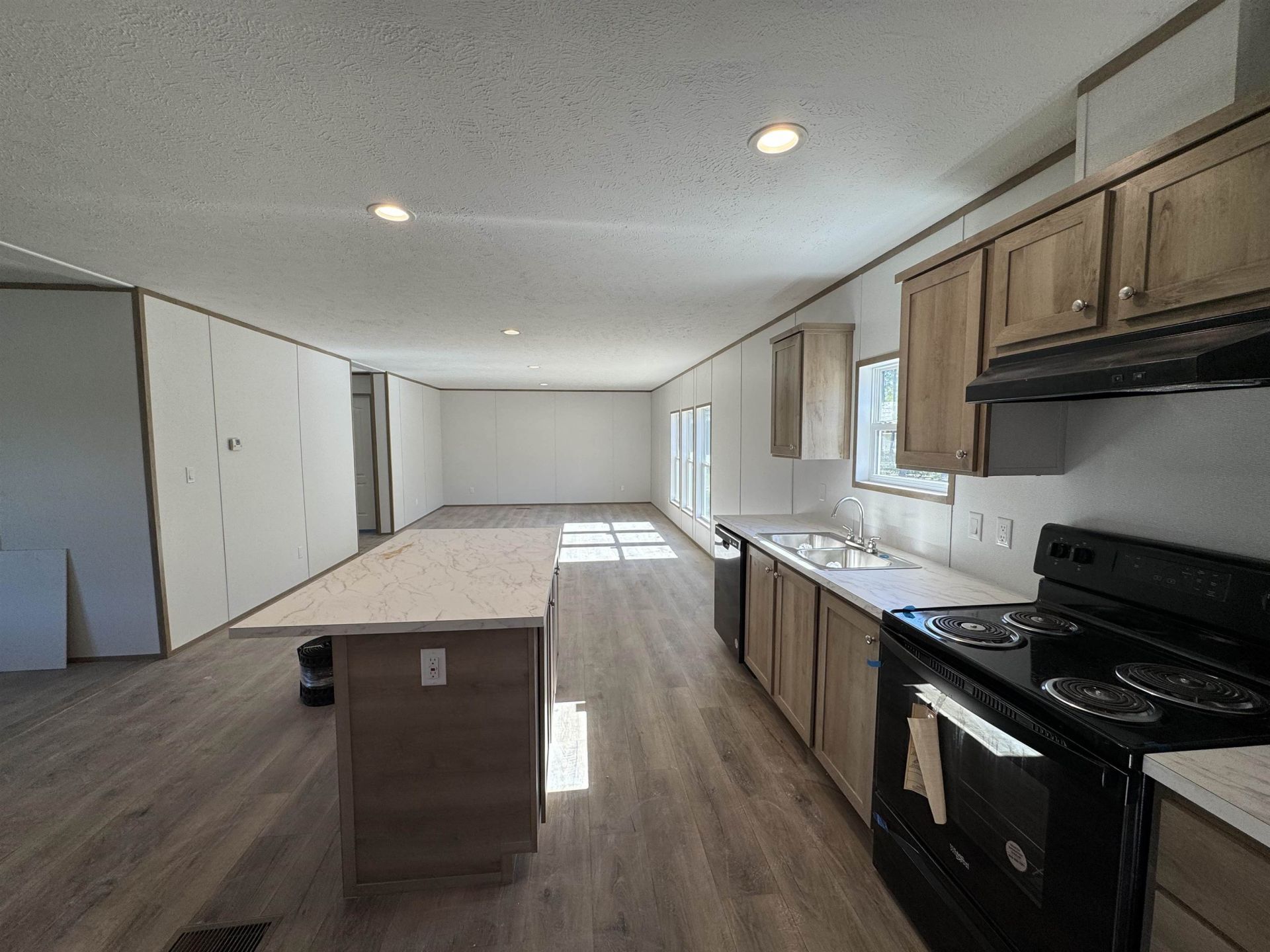 140 Temple Dr.  Photo 11