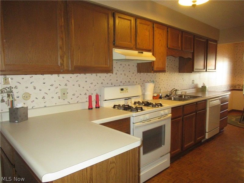 7335 West Boulevard, Unit A, Boardman, OH 44512 Photo 6