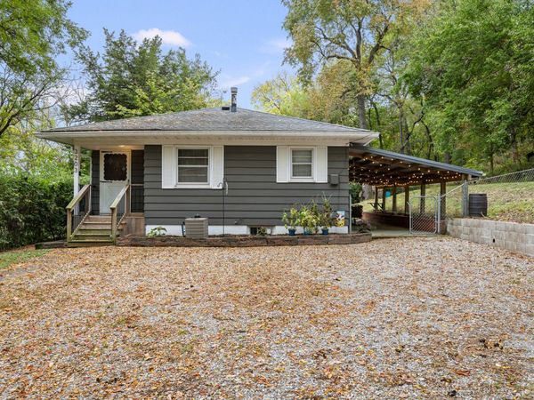 3203 Eads Street , Davenport, IA 52802