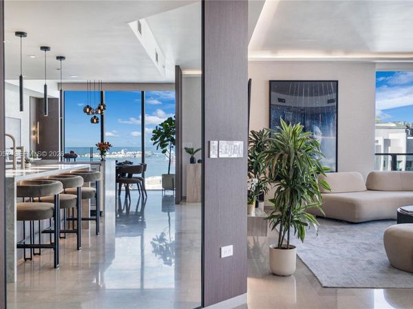 68 SE 6th St , Unit 3711, Miami, FL 33131