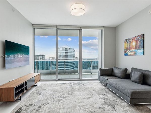 200 Biscayne Boulevard Way , Unit 4912, Miami, FL 33131
