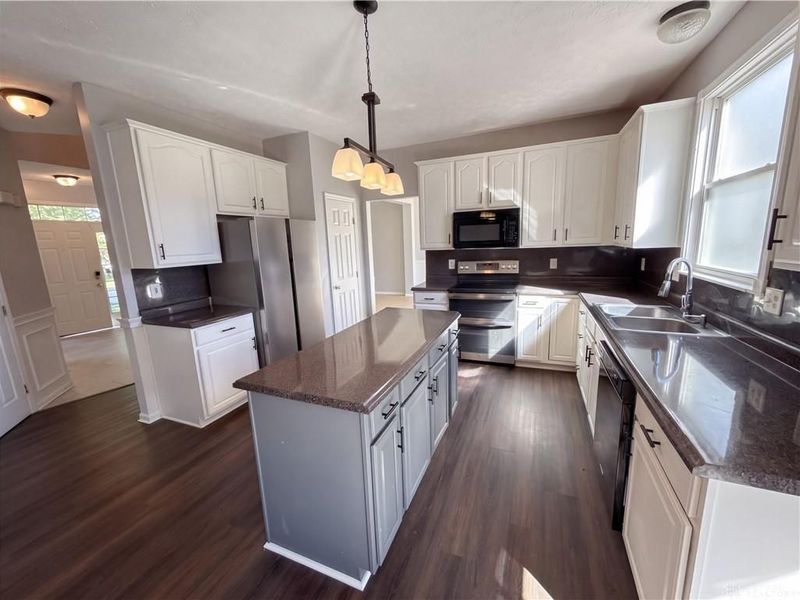 1130 Red Ash Court, Dayton, OH 45458 Photo 3
