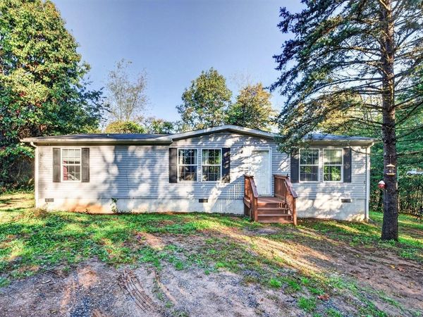 138 STONEWALL RD, WEYERS CAVE, VA 24486