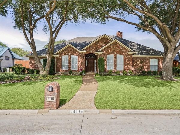 1415 Fairhaven Drive, Mansfield, TX 76063