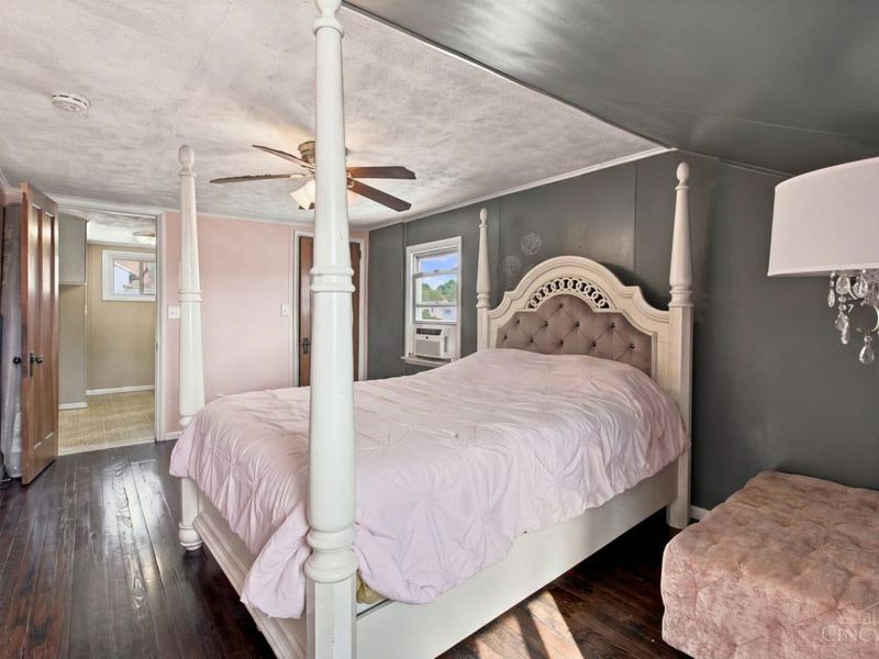 4024 Saint Martins Place, Cincinnati, OH 45211 Photo 19