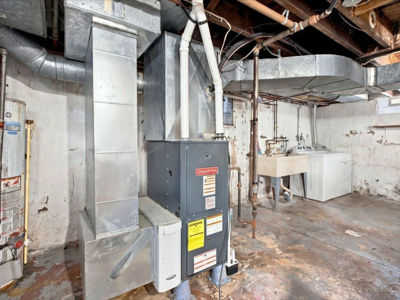 4024 Saint Martins Place, Cincinnati, OH 45211 Photo 24