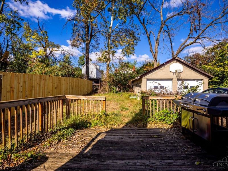 4024 Saint Martins Place, Cincinnati, OH 45211 Photo 32